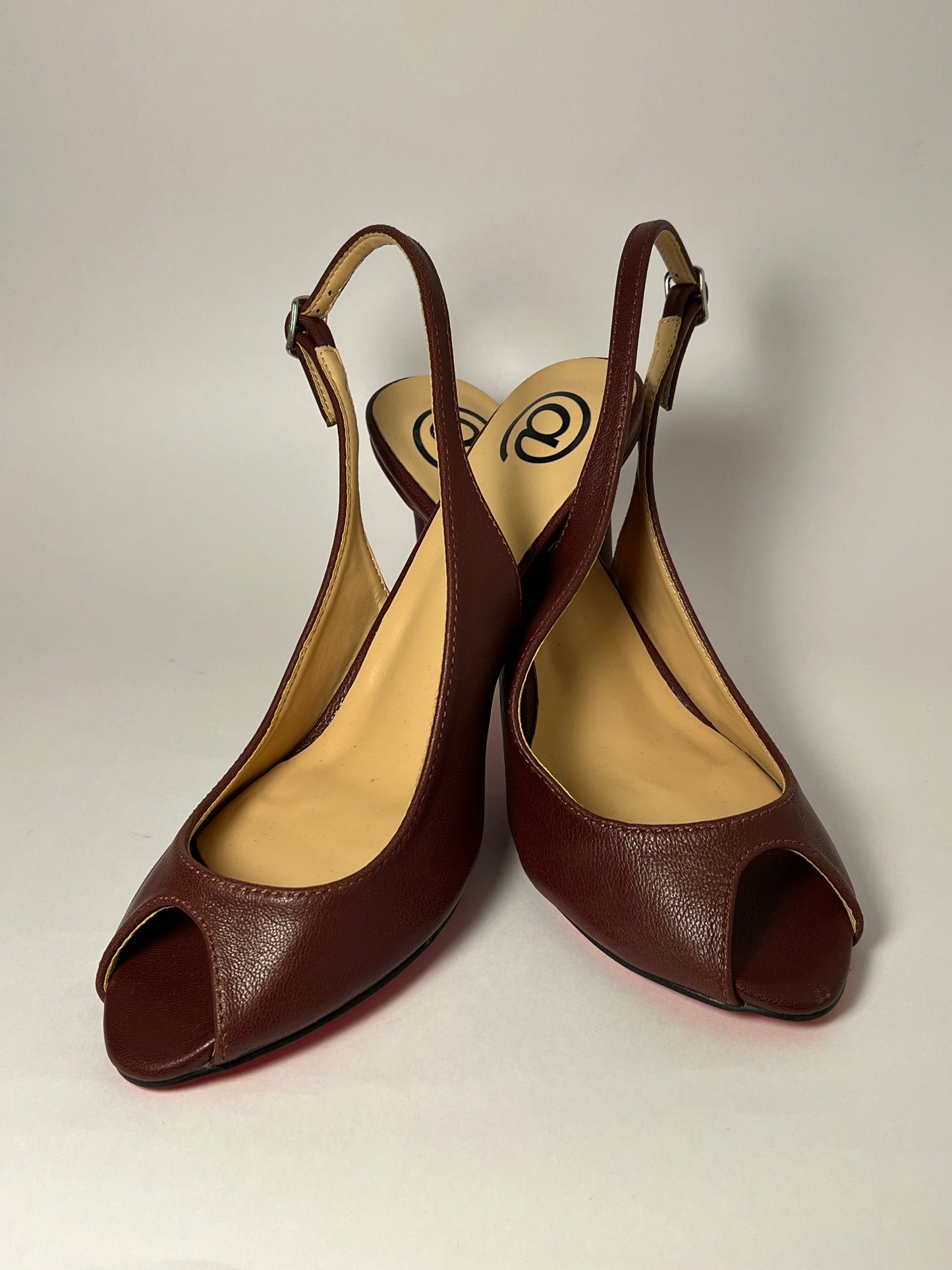 Slingback @stellaireheels peeptoe