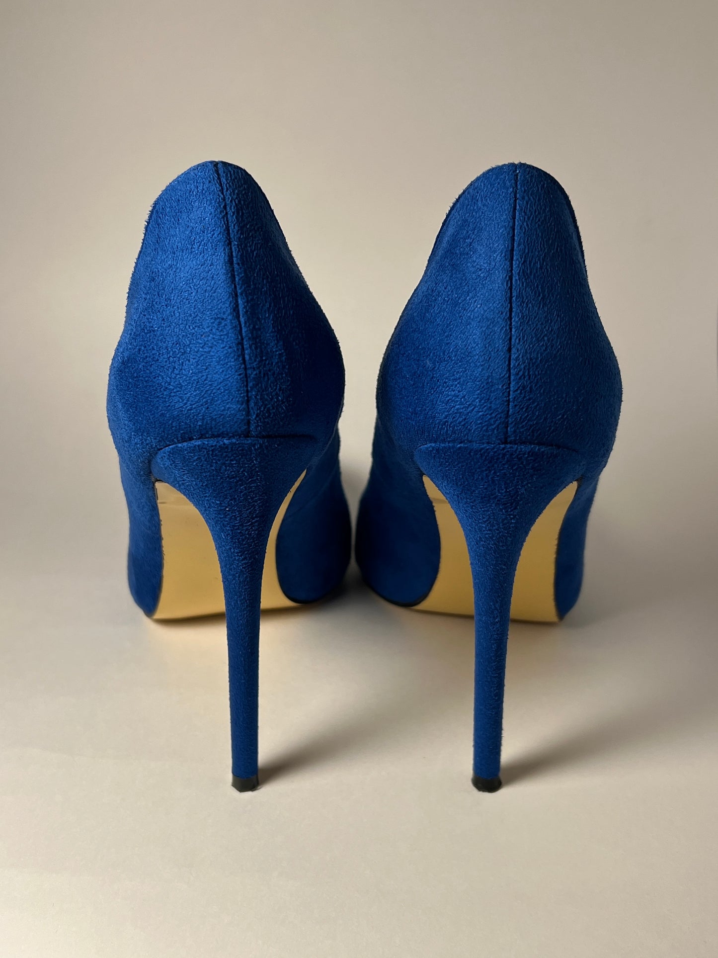 Classic @stellaireheels Peeptoe Pump