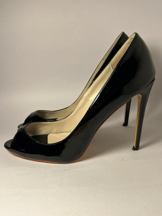 Classic @stellaireheels Peeptoe Pump