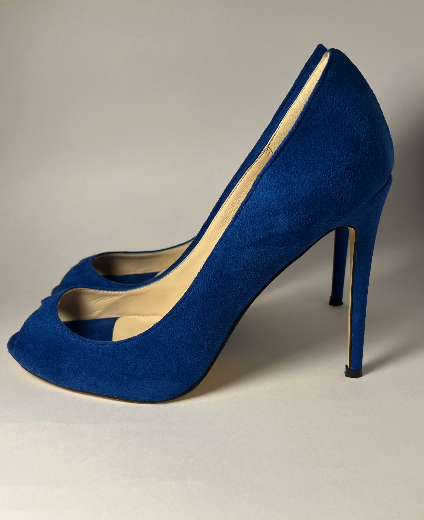 Classic @stellaireheels Peeptoe Pump
