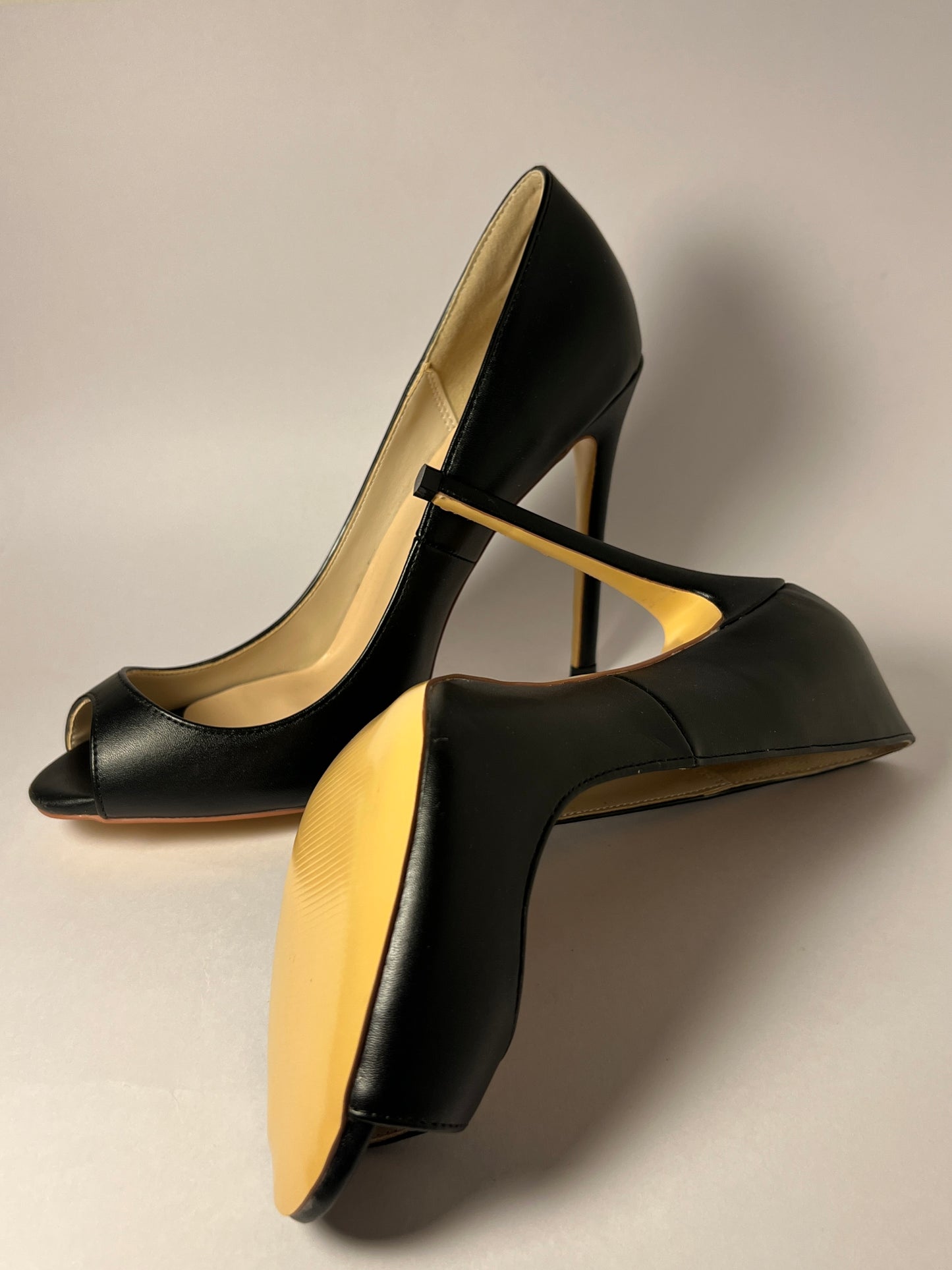 Classic @stellaireheels Peeptoe Pump