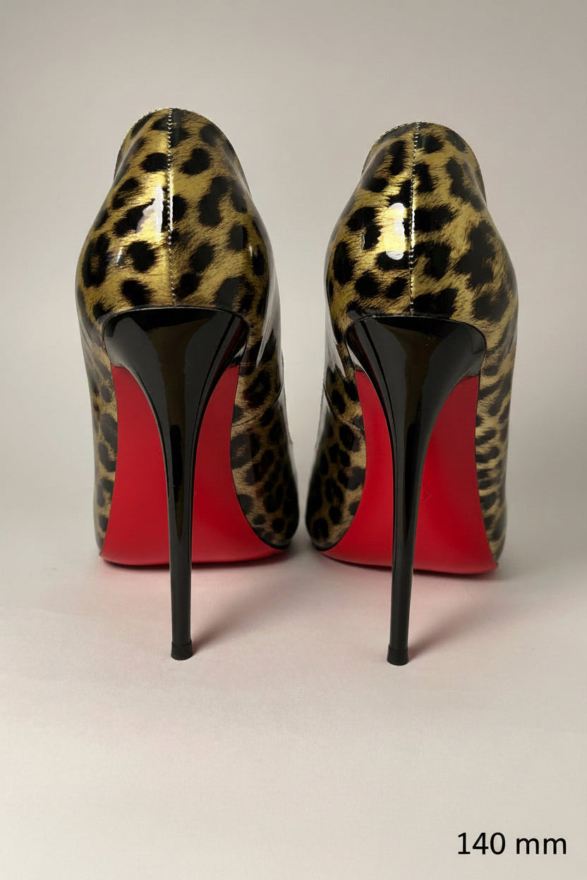 Pump @stellaireheels peeptoe