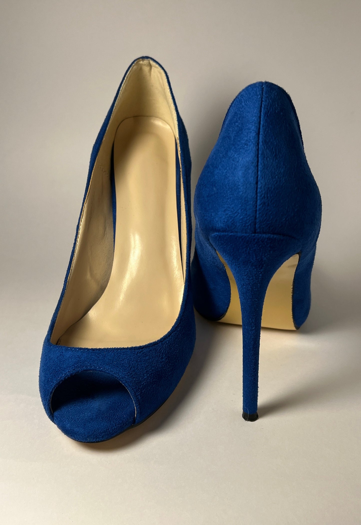 Classic @stellaireheels Peeptoe Pump